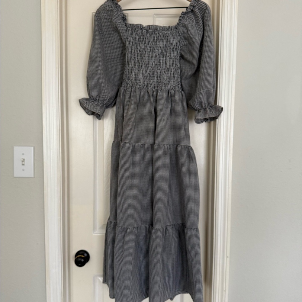 Amazon Black and White Long Sleeve Dress